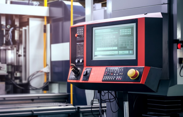 N&oacute;s controlamos a m&aacute;quina CNC2